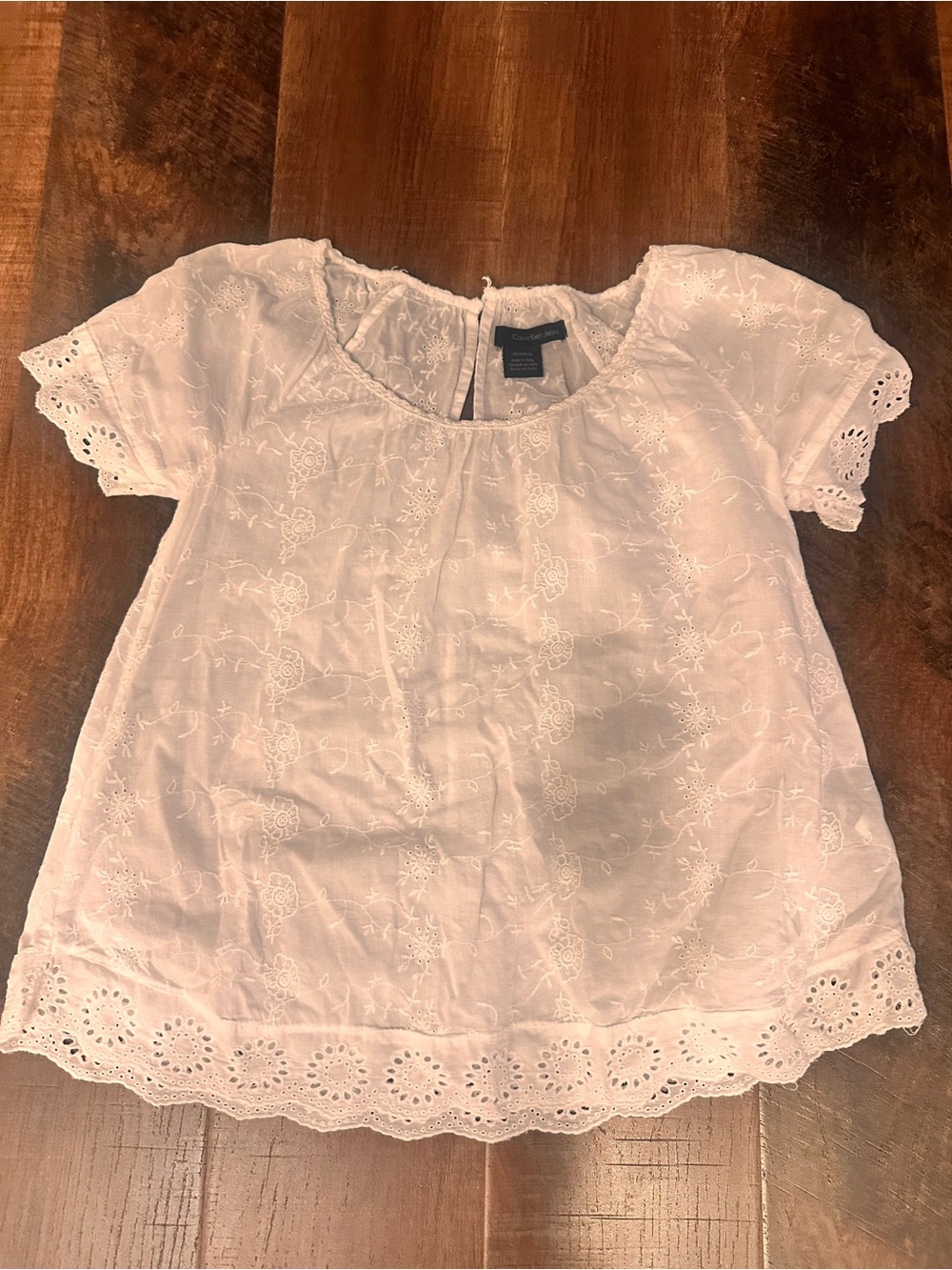 Calvin Klein Eyelet Embroidered Short-Sleeve Top - white size XS